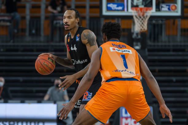 老鹰年轻核 老鹰年轻核